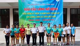 Hội Phụ nữ cơ sở Bộ Tham mưu tổ chức giải cầu lông mở rộng