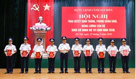 Trao quyết định thăng, phong quân hàm, nâng lương cán bộ khối Cơ quan BTL Cảnh sát biển năm 2018