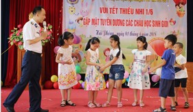 Tết thiếu nhi của con em cán bộ, nhân viên Cảnh sát biển