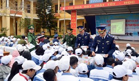 Chung tay đẩy lùi tệ nạn ma túy, tội phạm mua bán người