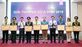 Cục Chính trị Cảnh sát biển nhận giải thưởng Vừ A Dính năm 2019