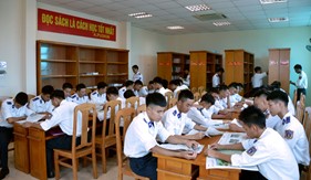  “Tiếp lửa” truyền thống cho chiến sĩ trẻ