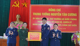 Thứ trưởng Bộ Quốc phòng Nguyễn Tân Cương thăm và chúc tết Đoàn Đặc nhiệm PCTP ma túy số 2