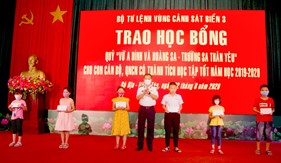 Trao 50 suất học bổng cho con quân nhân Bộ Tư lệnh Vùng Cảnh sát biển 3