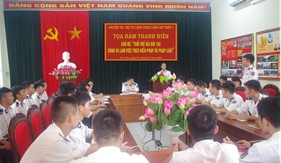 Tọa đàm “Tuổi trẻ Hải đội 102 sống và làm việc theo Hiến pháp và pháp luật”