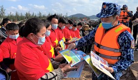 Cảnh sát biển với đồng bào dân tộc, tôn giáo trên địa bàn tỉnh Nghệ An