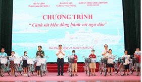 Chương trình “Cảnh sát biển đồng hành với ngư dân” tại quận Hải An, TP.Hải Phòng