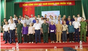 Trung tâm Đào tạo và Bồi dưỡng nghiệp vụ Cảnh sát biển tuyên truyền biển, đảo và phổ biến pháp luật tại tỉnh Bắc Giang