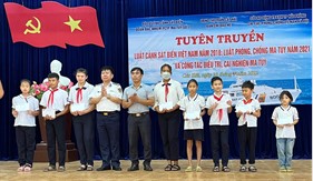 Đẩy mạnh các hoạt động tuyên truyền pháp luật cho đoàn viên thanh niên trên địa bàn thị trấn Cát Hải