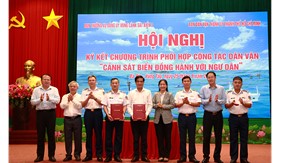 Đẩy mạnh phối hợp thực hiện chương trình “Cảnh sát biển đồng hành với ngư dân”