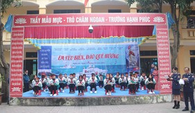 Sôi nổi cuộc thi “Em yêu biển, đảo quê hương” tại trường THCS Phúc Thọ