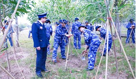 Mùa xuân là Tết trồng cây