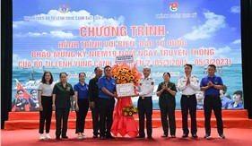 Tuổi trẻ Bộ Tư lệnh Vùng Cảnh sát biển 2 phối hợp tổ chức Chương trình “Hành trình biển, đảo Tổ quốc”