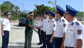 Thượng tướng Võ Minh Lương đến thăm, kiểm tra Bộ Tư lệnh Vùng Cảnh sát biển 3