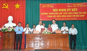 Ký kết Chương trình “Cảnh sát biển đồng hành với ngư dân” với tỉnh Bạc Liêu và Tiền Giang