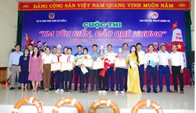 Bộ Tư lệnh Vùng Cảnh sát biển 2 tổ chức Cuộc thi “Em yêu biển, đảo quê hương” tại Quảng Trị