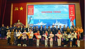 Lan tỏa chương trình “Cảnh sát biển đồng hành với ngư dân” trên đất Mỏ