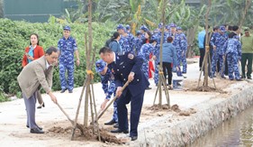 Trung tâm Đào tạo và Bồi dưỡng nghiệp vụ Cảnh sát biển tích cực hưởng ứng Tết trồng cây “Đời đời nhớ ơn Bác Hồ” Xuân Giáp Thìn 2024