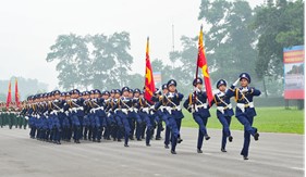 Thư Bộ trưởng Bộ Quốc phòng gửi lực lượng diễu binh, diễu hành kỷ niệm 70 năm Chiến thắng Điện Biên Phủ