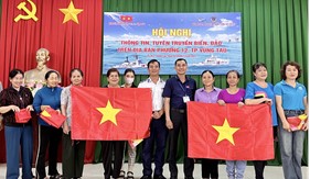 Tuyên truyền  biển đảo cho cán bộ, nhân dân thành phố Vũng Tàu