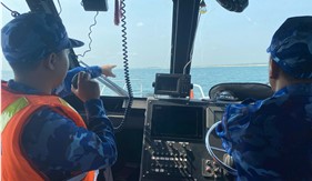 Bộ Tư lệnh Vùng Cảnh sát biển 2 phối hợp tìm kiếm thi thể học sinh đuối nước khu vực biển Bãi Rạng