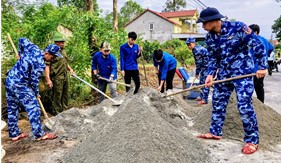 Hải đội 102 chung sức cùng nhân dân xã Xuân Yên xây dựng nông thôn mới nâng cao