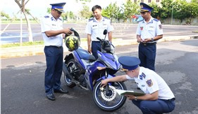 Kiểm tra công tác bảo đảm trật tự, an toàn giao thông đường bộ tại Hải đoàn 32