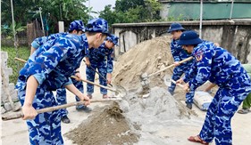 Cán bộ, chiến sĩ Hải đội 102 chung tay xây dựng nông thôn mới kiểu mẫu