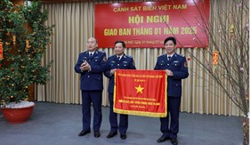 Cục Chính trị Cảnh sát biển Việt Nam được tặng Cờ thi đua của Chính phủ