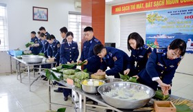 Ấm áp Hội thi gói bánh chưng xanh tại Bộ Tư lệnh Vùng Cảnh sát biển 1
