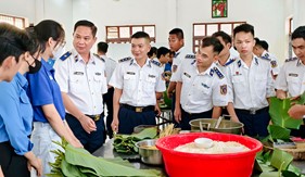 Bộ Tư lệnh Vùng Cảnh sát biển 4 tổ chức hội thi “bánh chưng xanh”