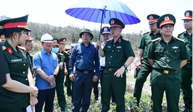 Bộ Quốc phòng khảo sát xây dựng đảo Bạch Long Vĩ thành trung tâm kinh tế - quốc phòng