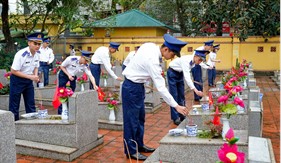 Nhiều hoạt động tri ân nhân kỷ niệm 50 năm Ngày giải phóng miền Nam, thống nhất đất nước