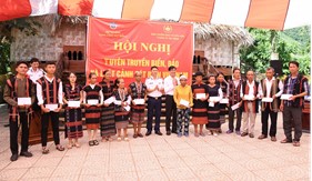 Bộ Tư lệnh Vùng Cảnh sát biển 2 với đồng bào dân tộc, tôn giáo Đà Nẵng