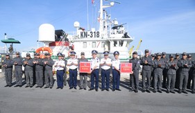 Phó Tư lệnh Pháp luật Cảnh sát biển Việt Nam thăm, làm việc với Chi đội Kiểm ngư số 3