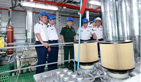 Cảnh sát biển Việt Nam nghiệm thu kỹ thuật cấp cơ sở tàu tuần tra cao tốc chiếc số 10