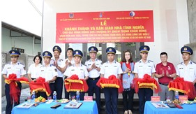 Khánh thành, bàn giao 2 “Nhà tình nghĩa” cho quân nhân Bộ Tư lệnh Vùng Cảnh sát biển 2