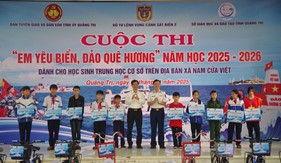 Bồi đắp tình yêu biển, đảo cho học sinh từ Cuộc thi “Em yêu biển, đảo quê hương” tại Quảng Trị