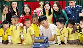 Đoàn cơ sở Hải đội 102 tổ chức hoạt động trải nghiệm, giáo dục truyền thống cho học sinh