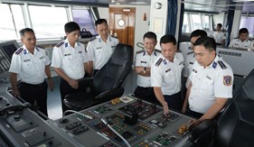Đẩy mạnh công tác huấn luyện khai thác, làm chủ tàu, trang bị kỹ thuật có ứng dụng công nghệ cao