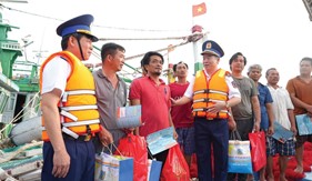 Cảnh sát biển Việt Nam tham gia phát huy sức mạnh đại đoàn kết toàn dân tộc trong bảo vệ chủ quyền biển đảo theo tinh thần Đại hội XIII của Đảng