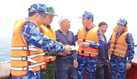 Bộ Tư lệnh Vùng Cảnh sát biển 2: Thực hiện tốt công tác tuyên truyền, thực thi pháp luật trên biển