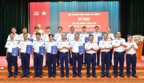 Bộ Tư lệnh Vùng Cảnh sát biển 4 bế mạc lớp bồi dưỡng tiếng Anh năm 2025