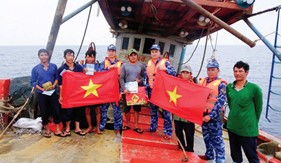 Quân hàm vải trên thềm lục địa 