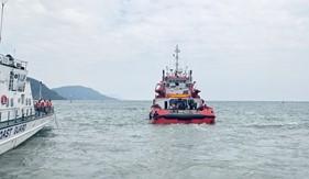 Tàu CSB 9003 lên đường thực hiện nhiệm vụ trực dịp Tết Nguyên đán Bính Ngọ