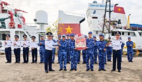 Tàu 375 lên đường thực hiện nhiệm vụ trực sẵn sàng chiến đấu tại vùng biển Trường Sa