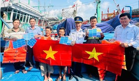 Đồng hành với ngư dân trong Lễ ra quân đánh bắt thủy sản đầu năm