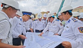 Tư lệnh Cảnh sát biển Việt Nam kiểm tra tiến độ các dự án xây dựng tại Bộ Tư lệnh Vùng Cảnh sát biển 2 