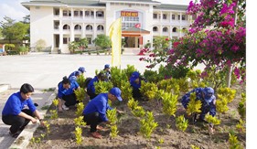 Hải đoàn 42 sôi nổi hoạt động “Ngày thứ Bảy tình nguyện” và “Ngày Chủ nhật xanh” 