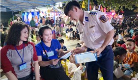 Hải đội 23 tuyên truyền pháp luật về biển, đảo cho học sinh Quảng Ngãi